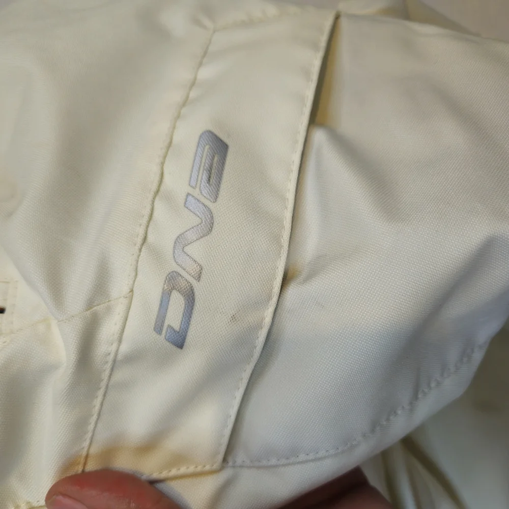 DESCENTE Cream Snow Pants Size JUNIOR‎ 14